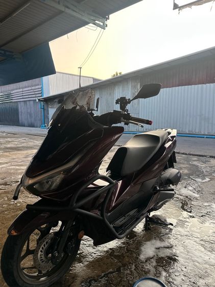 Honda PCX 160 2025 ไมล์น้อย สีเดียวในไทยลิมิเต็ด พร้อมชิวไฟฟ้า รูปที่ 7