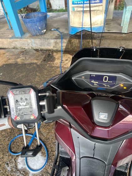 PCX 160 2025 ชิวไฟฟ้า ไมล์น้อย สีพิเศษคันเดียวในไทย ชุดสีเงาๆ รูปที่ 3