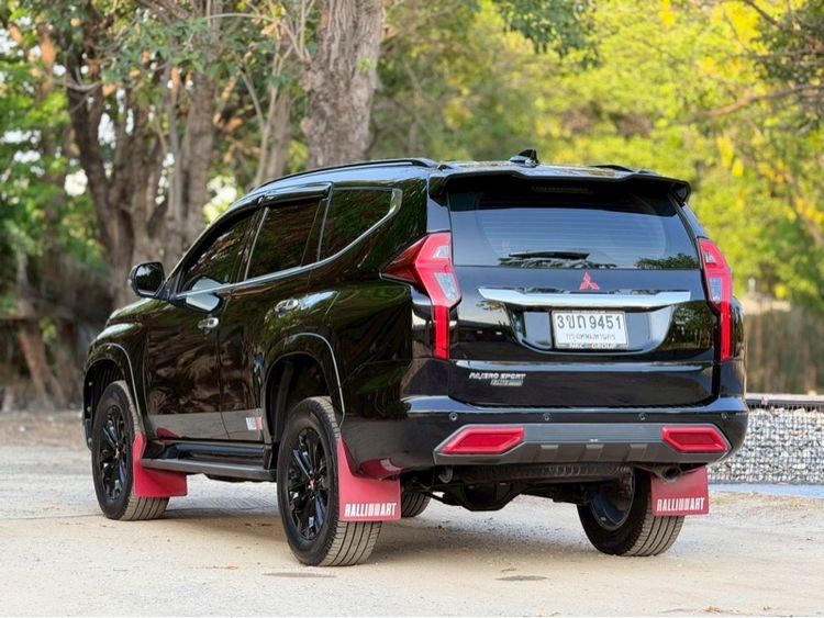 Mitsubishi Pajero Sport 2022 2.4  GT Premium Elite Edition  2WD Utility-car ดีเซล ไม่ติดแก๊ส เกียร์อัตโนมัติ ดำ รูปที่ 4