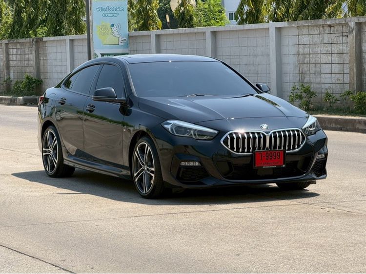 BMW Series 2 2021 220i Sedan เบนซิน ไม่ติดแก๊ส เกียร์อัตโนมัติ ดำ รูปที่ 3