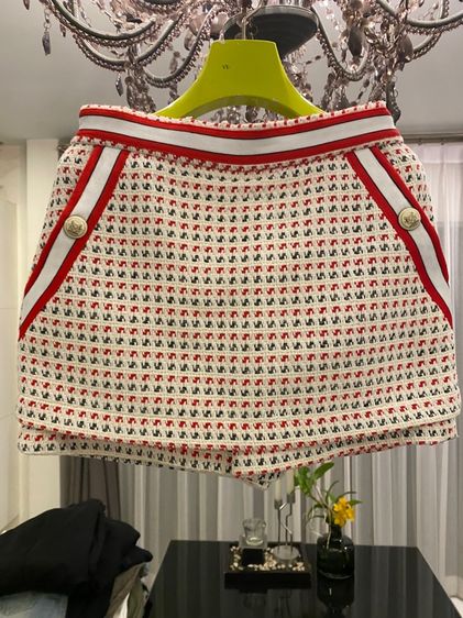 แอร์เมส กางเกงกระโปรง สภาพใหม่เอี่ยม ให้พร้อมรองเท้าหนังสีขาว รูปที่ 2