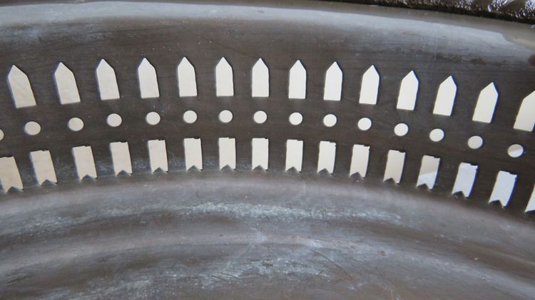 พานถาดทองเหลือง ผิวเดิมๆ ของสะสม งานเก่า เก่าเก็บ ขนาด 10 และ 16นิ้ว จำนวน 3ใบ รูปที่ 5