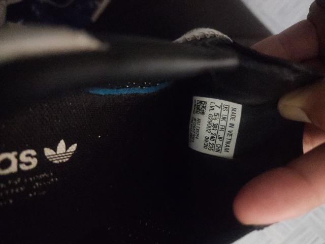 รองเท้า adidas รุ่นzamba สีดำ ขนาด 23.5cm (ไม่มีกล่อง) รูปที่ 5