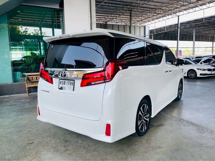 Toyota Alphard 2023 2.5 SC Van เบนซิน ไม่ติดแก๊ส เกียร์อัตโนมัติ ขาว รูปที่ 3
