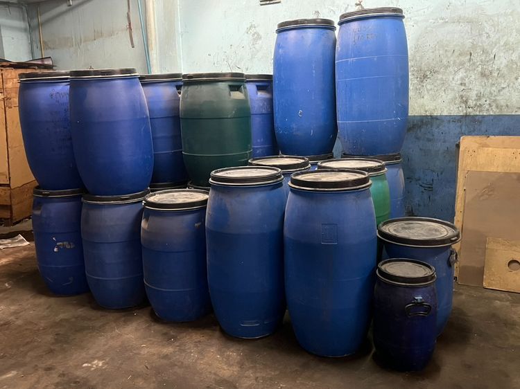 ถังพลาสติกมือสอง