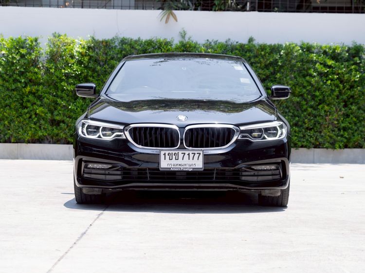 BMW Series 5 2020 530e Sedan ปลั๊กอินไฮบริด (PHEV) ไม่ติดแก๊ส เกียร์อัตโนมัติ ดำ รูปที่ 2