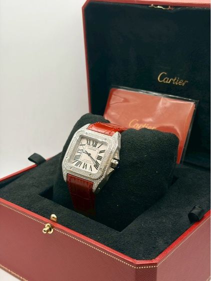 ❤️ Cartier Santos 100 MM 35mm – เพชรล้อมเรือน สายแดงสุดจี๊ด หรูเท่มีสไตล์‼️ ✨ รูปที่ 2