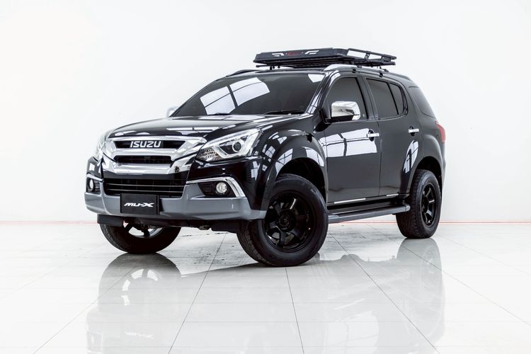 รถ Isuzu MU-X 1.9 สี ดำ