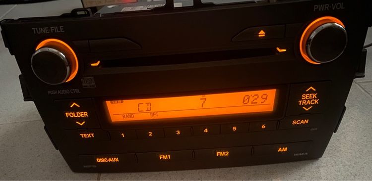 วิทยุรถยนต์ โตโยต้า อัลติส ยังใช้งานได้ดี รูปที่ 2