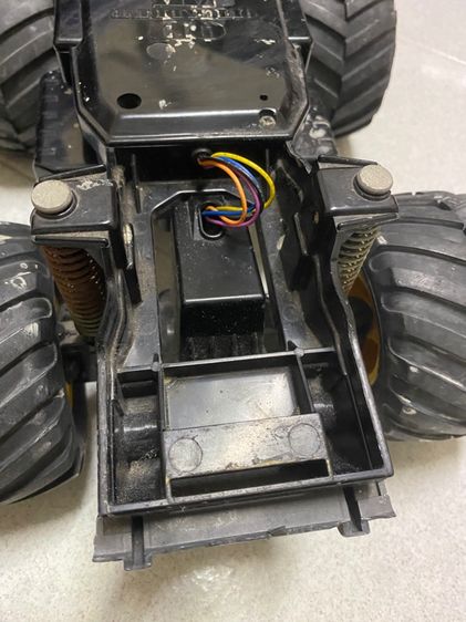 รถบังคับวิทยุ2คัน น่าจะเป็นทามิย่ารุ่นเก่า รูปที่ 7