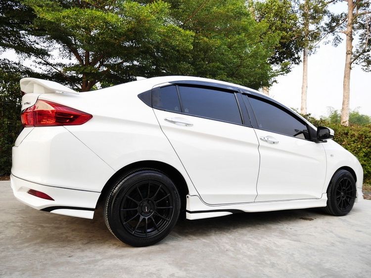 Honda City 2015 1.5 V Plus i-VTEC Sedan เบนซิน ไม่ติดแก๊ส เกียร์อัตโนมัติ ขาว รูปที่ 4