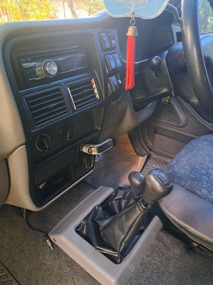 Isuzu Trooper 2008 3.2 XS 4WD ดีเซล ไม่ติดแก๊ส เกียร์ธรรมดา บรอนซ์ทอง รูปที่ 4