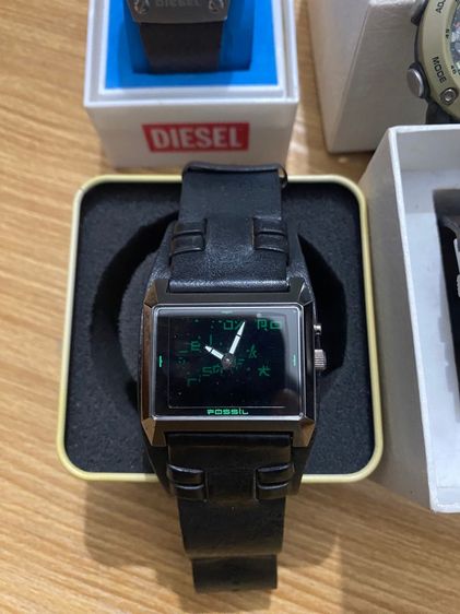 นาฬิกา fossil