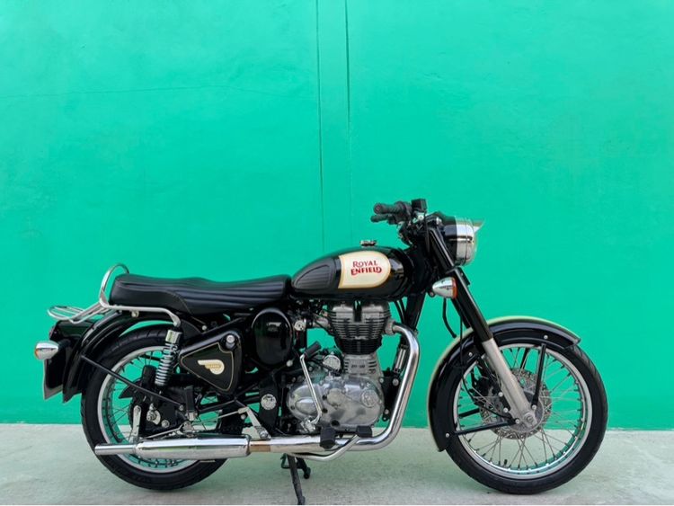 Royal enfield classic500 สีดำ ปี2016 วิ่ง 4,000โล 