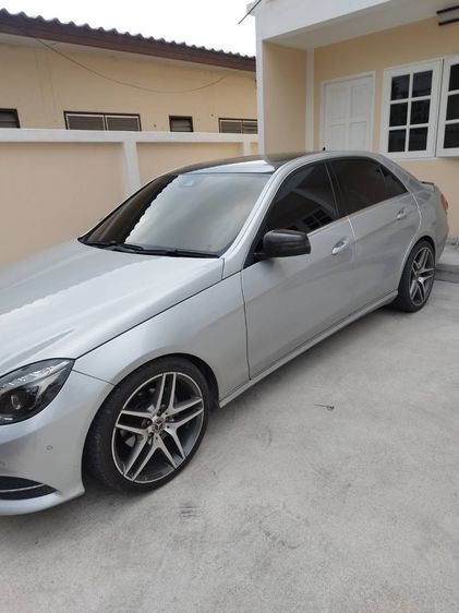 Mercedes-Benz E-Class 2015 E200 Sedan เบนซิน เกียร์อัตโนมัติ บรอนซ์เงิน รูปที่ 4