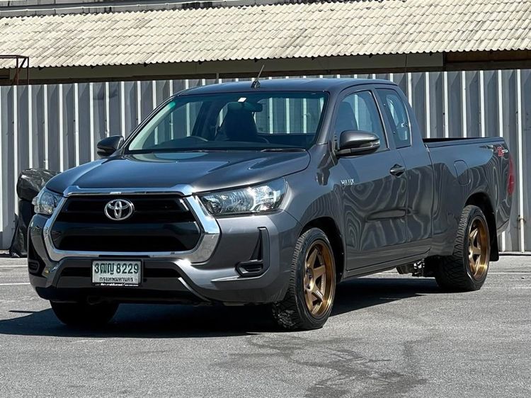 รถ Toyota Hilux Revo 2.4 Entry สี เทา