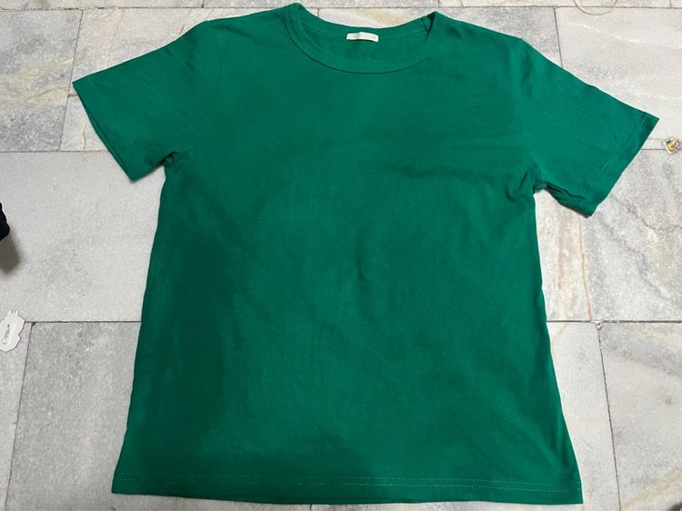 เสื้อยืด แบรนด์ GU Sz M