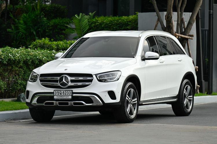 รถ Mercedes-Benz GLC-Class GLC220d สี ขาว