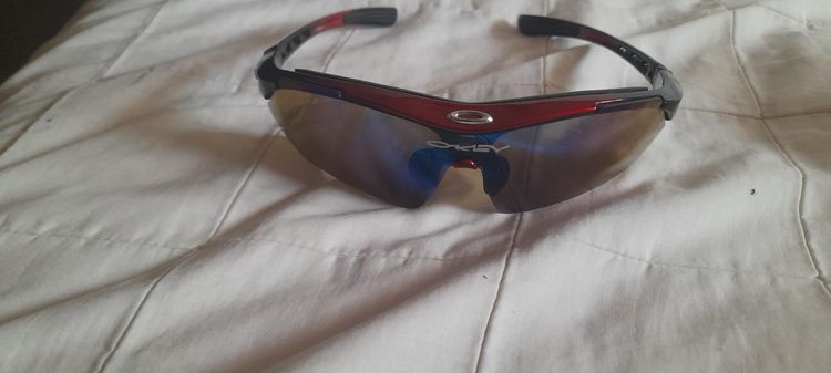 Oakley แว่นตากันแดด แวนตา