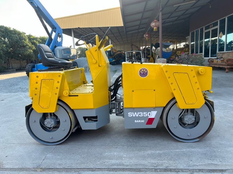 รถบดสั่นสะเทือนล้อเหล็ก SAKAI รุ่น SW350 หนัก 2.5 ตัน รถเก่านอก รูปที่ 5