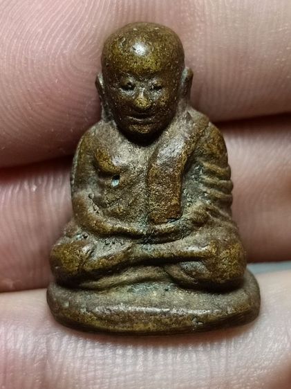 พ่อเงิน พิมพ์นิยม