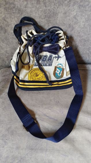 กระเป๋าใบนี้ Disney Store Japan UniBEARsity UniBearline Bucket Bag 