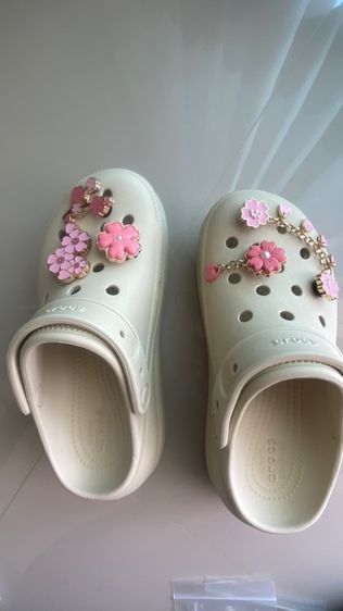 ตัวติดรองเท้า Crocs ของแท้ รูปที่ 3