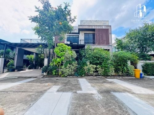 ไม่มี ขายบ้านเดี่ยวหมู่บ้าน “ดิเอ็กซ์คลูซีฟ ปิ่นเกล้า ทวีวัฒนา”  ถนนเมน หลังใหญ่ พร้อมห้องอเนกประสงค์ 