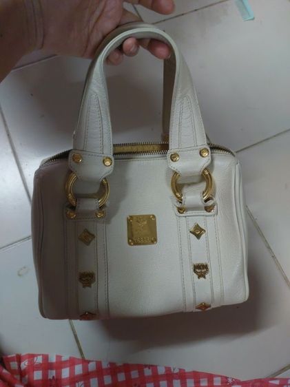 MCM  ขนาด 9  นิ้วใช้งาน