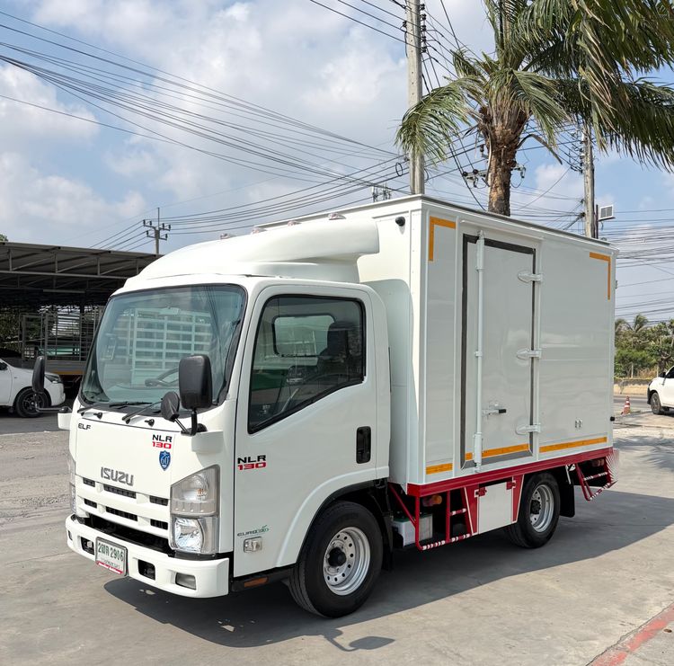 รถ ISUZU NLR 130 แรง ปี 2561  รถห้างแท้  (4 ล้อไม่ติดเวลา) มือเดียว สวยมาก รูปที่ 3