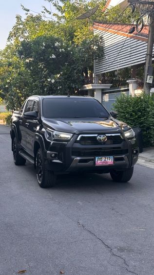 Toyota Hilux Revo 2023 Pickup ดีเซล เกียร์อัตโนมัติ ดำ รูปที่ 2