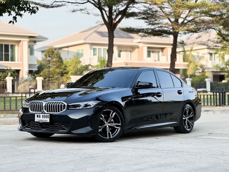 รถ BMW Series 3 320d สี ดำ