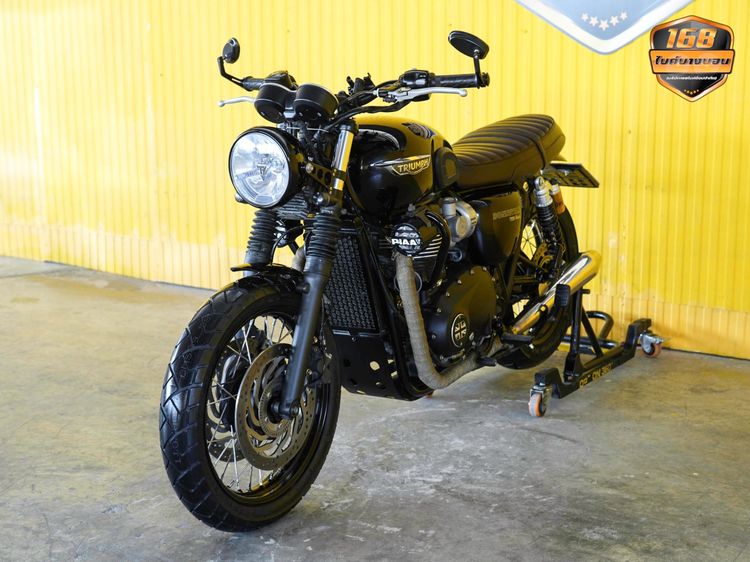 Triumph Bonneville T120 Black ปี 2016 ดาวห์เริ่มต้นที่ 24,000 บ. 