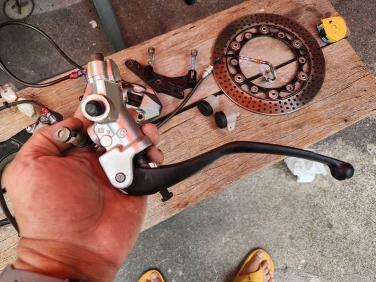 ชุดเบรค เบมโบ้ ใส่ forza gen 2  รูปที่ 11