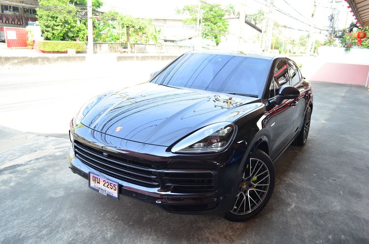 Porsche Cayenne 2022 3.2 V6 S 4WD Utility-car ปลั๊กอินไฮบริด (PHEV) ไม่ติดแก๊ส เกียร์อัตโนมัติ ดำ รูปที่ 2