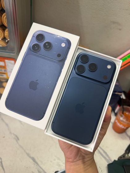 iPhone 17 pro 256 gb deep blue  