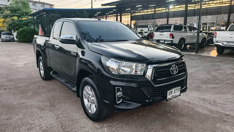 Toyota Hilux Revo 2019 2.4 J Plus Prerunner Pickup ดีเซล ไม่ติดแก๊ส เกียร์ธรรมดา ดำ รูปที่ 3