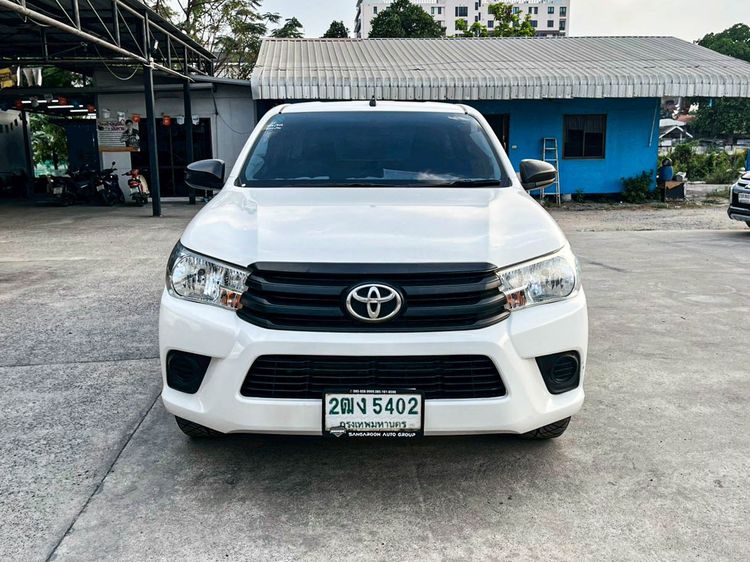 Toyota Hilux Revo 2017 2.4 J Pickup ดีเซล ไม่ติดแก๊ส เกียร์ธรรมดา ขาว รูปที่ 2