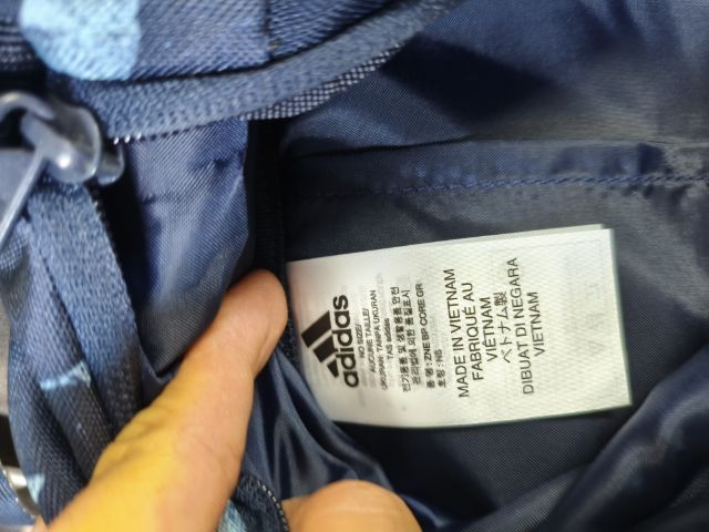 กระเป๋าเป้adidasสภาพสวยๆไม่ได้ใช้เลย รูปที่ 5