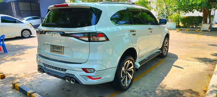 Isuzu MU-X 2021 3.0 Ultimate AT 2WD Utility-car ดีเซล เกียร์อัตโนมัติ ขาว รูปที่ 4