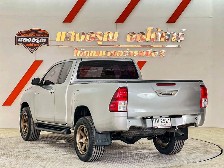 Toyota Hilux Revo 2017 2.4 Prerunner E Plus Pickup ดีเซล ไม่ติดแก๊ส เกียร์ธรรมดา บรอนซ์เงิน รูปที่ 4