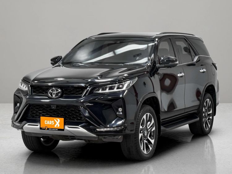 รถ Toyota Fortuner 2.8 LEGENDER 2WD AT สี ดำ