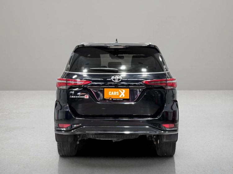 Toyota Fortuner 2021 2.8 LEGENDER 2WD AT Utility-car ดีเซล ไม่ติดแก๊ส เกียร์อัตโนมัติ ดำ รูปที่ 3