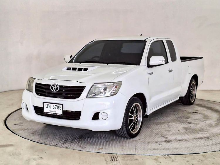 รถ Toyota Hilux Vigo Champ Smart Cab 2.5 E TRD Sportivo สี ขาว