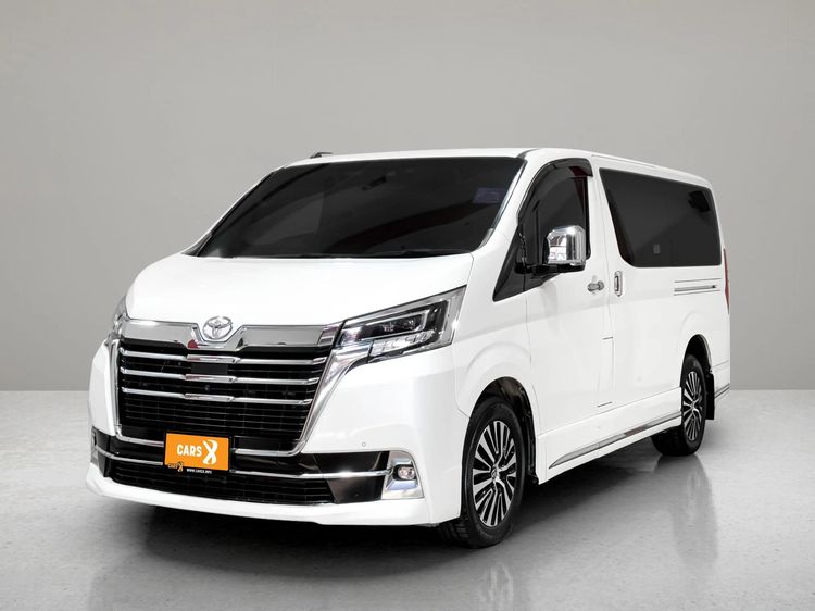 รถ Toyota Majesty 2.8 Grand สี ขาว