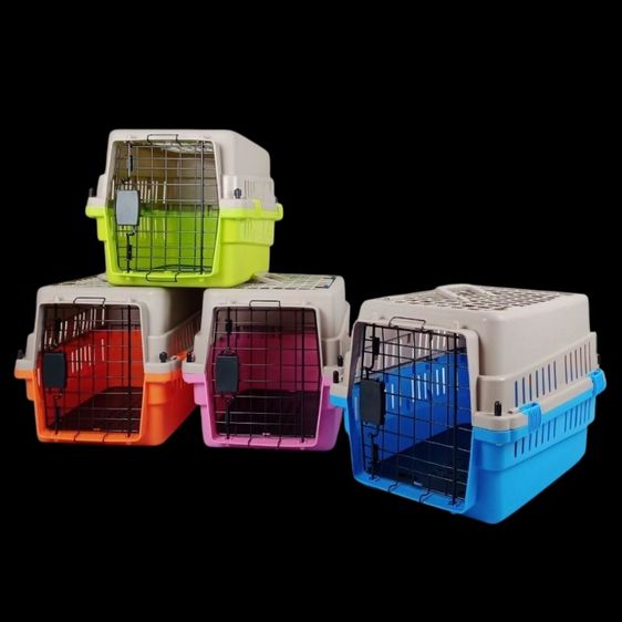 กรง คอกและประตู โปรเมษายน กรงพลาสติกเดินทาง กรงสัตว์เลี้ยง หน้าร้าน ถ.เทพรักษ์ บางเขน (เพ็ทพริตตี้)