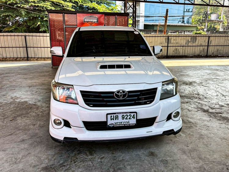 Toyota Hilux Vigo Champ 2013 Smart Cab 2.5 E TRD Sportivo Pickup ดีเซล ไม่ติดแก๊ส เกียร์ธรรมดา ขาว รูปที่ 2