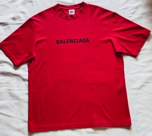 เสื้อยืด Balenciaga 