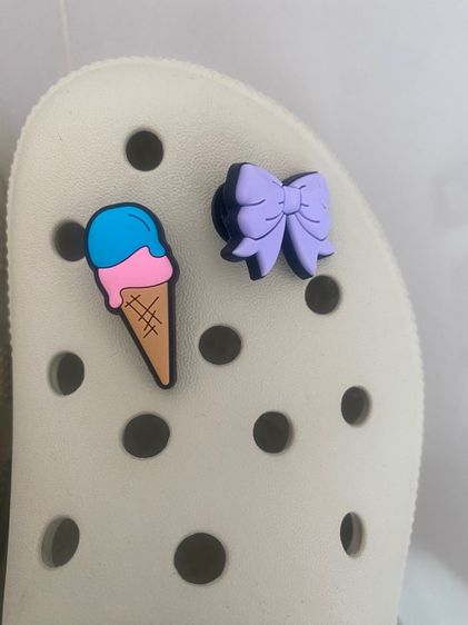 ตัวติดรองเท้า Crocs ของแท้ รูปที่ 4