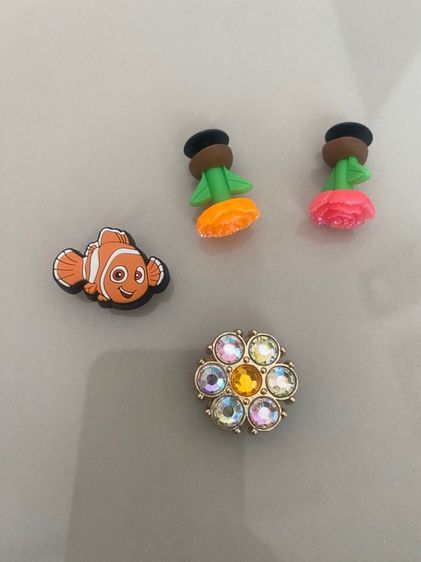 ตัวติดรองเท้า Crocs ของแท้ รูปที่ 7